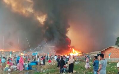 Incêndio em campo de refugiados em Bangladesh deixa 45 mil rohingya desabrigados