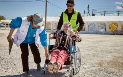Viúva ucraniana deixa tudo para trás para escapar da guerra