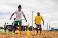 Refugiados indígenas fortalecem relações por meio do esporte em abrigo de Boa Vista