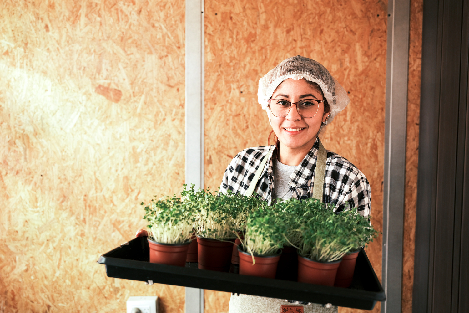 Una ingeniera venezolana descubre su pasión por la agricultura urbana en  Argentina | ACNUR