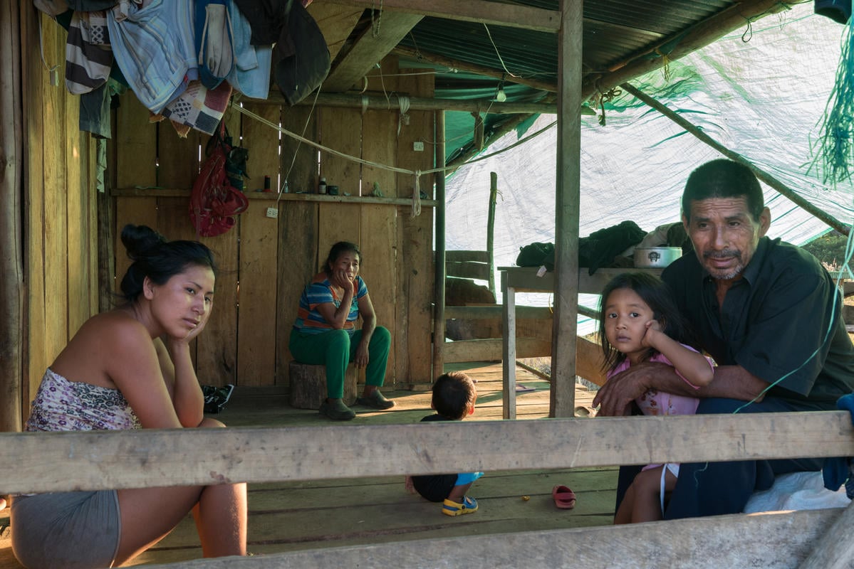 Desplazados de sus tierras, los awás de Colombia luchan por su  sobrevivencia | ACNUR