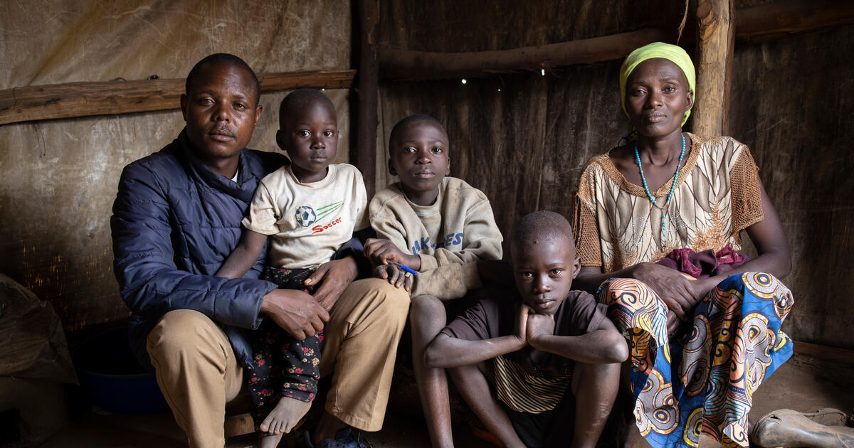 3.000 farolillos voladores a favor de los refugiados del Congo