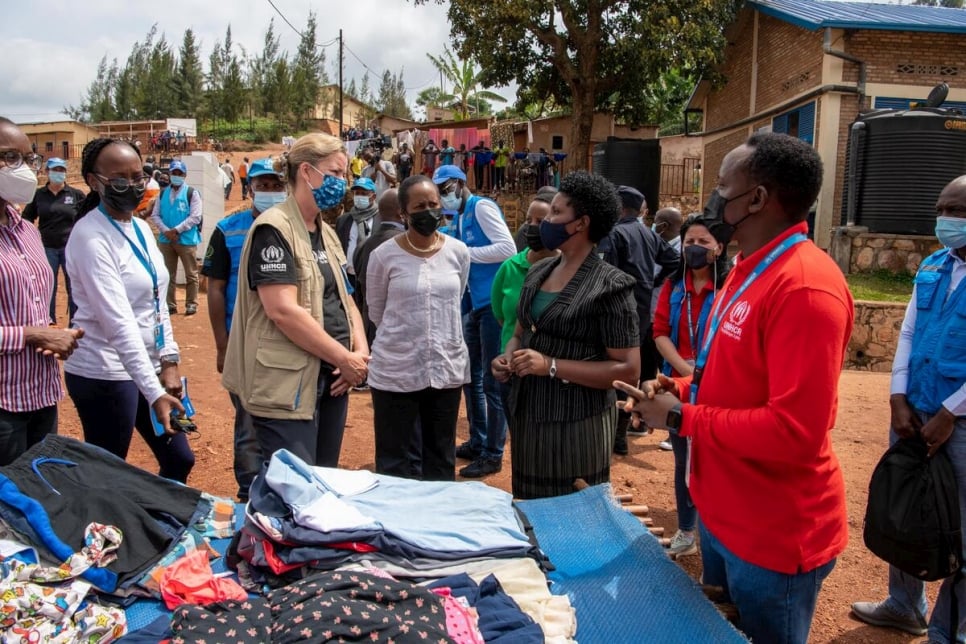 ACNUR - Se organiza foro para encontrar soluciones para 36 millones de  personas desplazadas en África